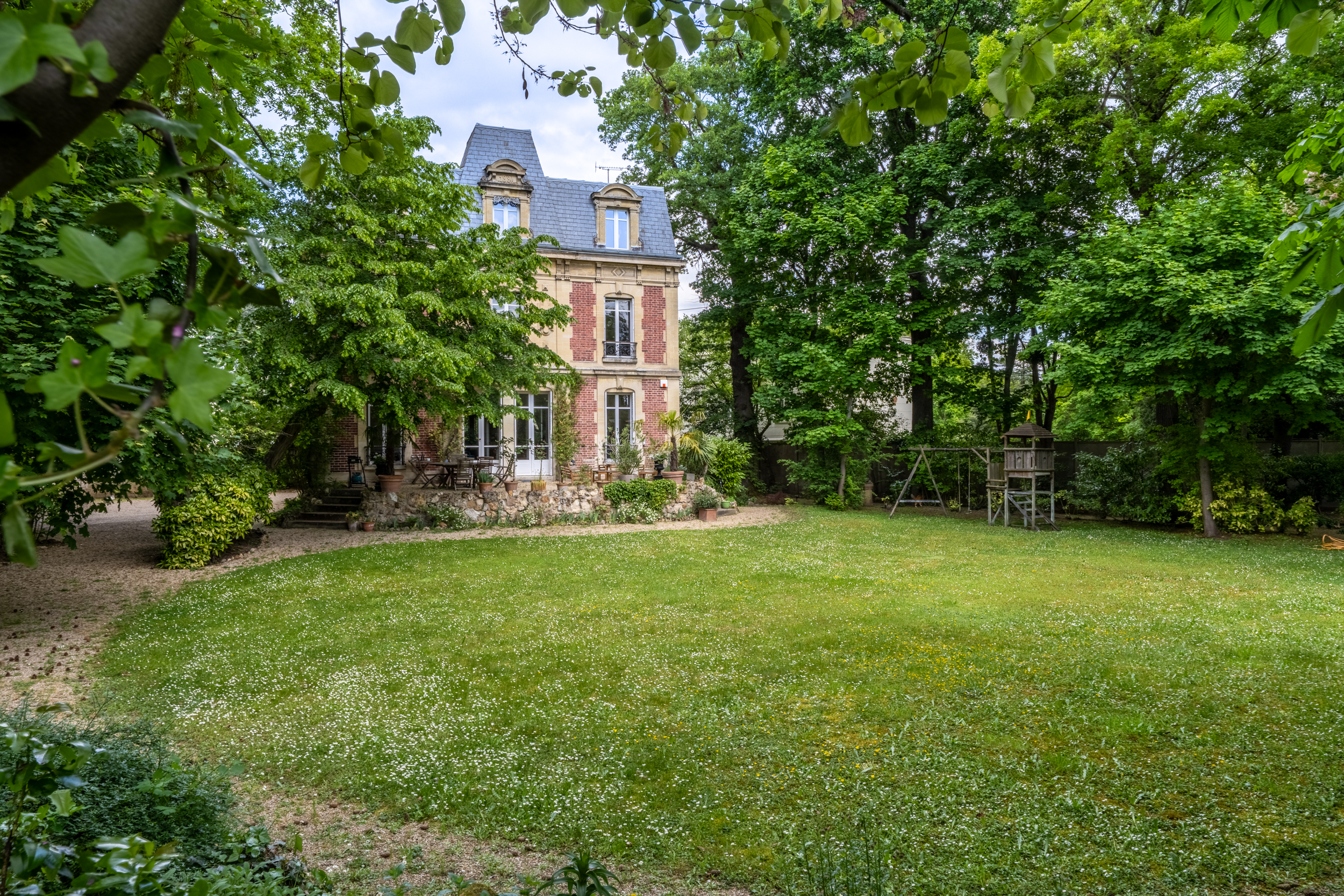 48 Av. de la Princesse 78110 Le Vésinet-28